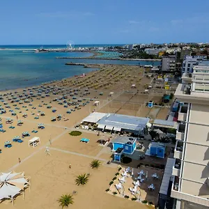 hotel-imperial-beach.emilia-romagnahotels.net/